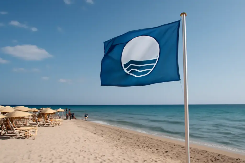 Bandiera Blu: quante spiagge italiane la ottengono e perché non tutte la mantengono